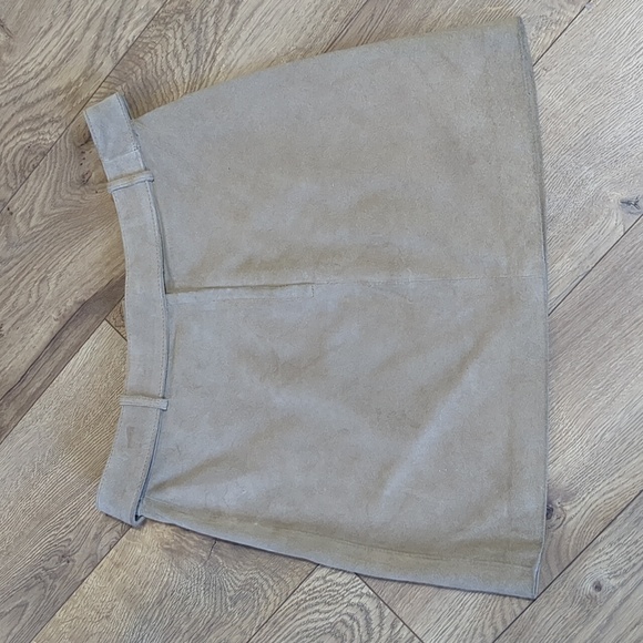 J.Crew mini skirt Tan suede size 6 - Picture 2 of 10